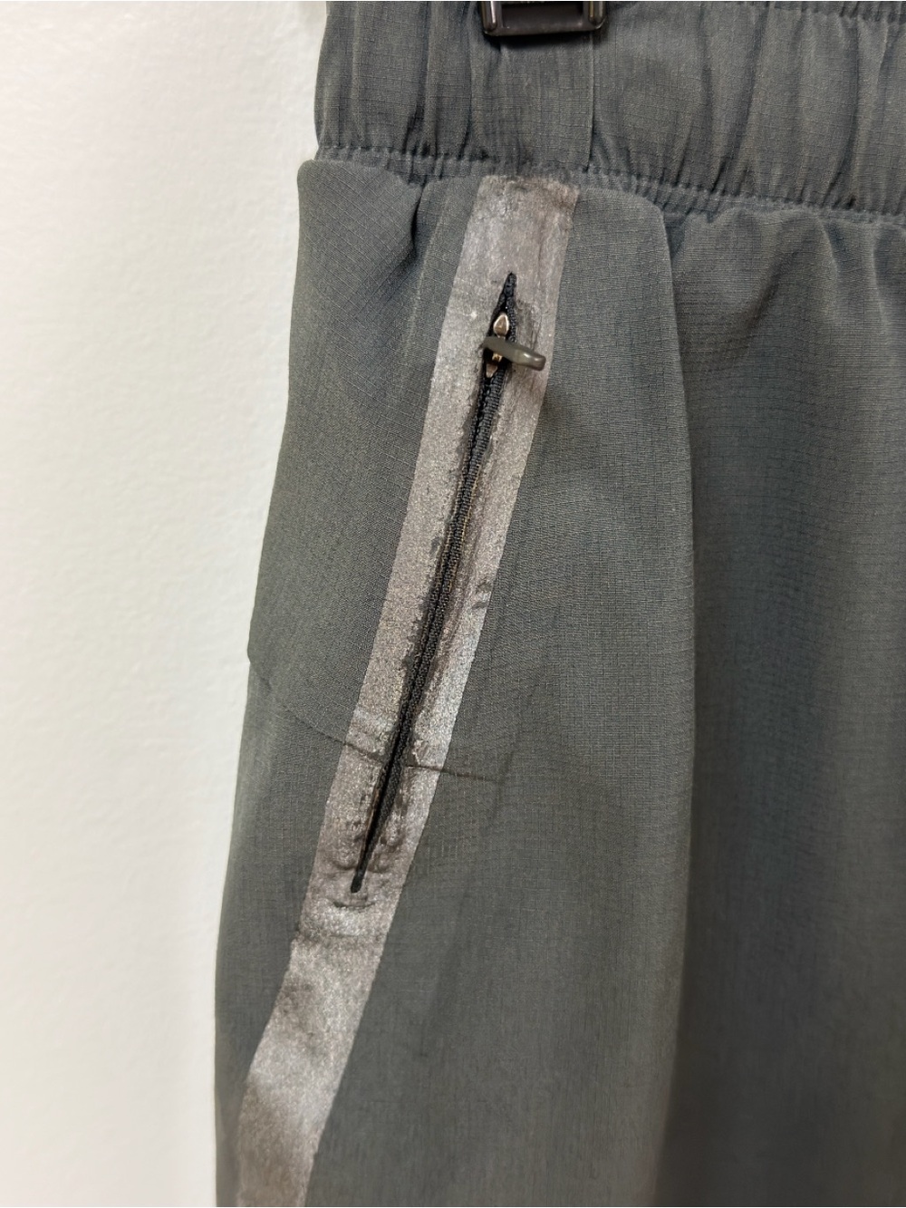 Lululemon Surge Lined Running Shorts 6" Gray Reflective Zip Pocket Men's Size S - Picture 4 of 11
